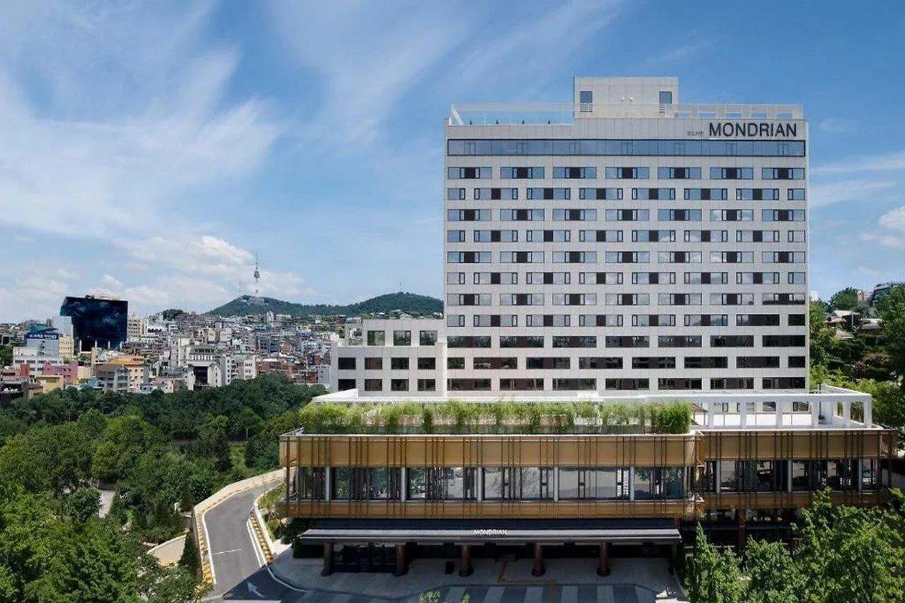 Capital Hotel Seoul 4*,