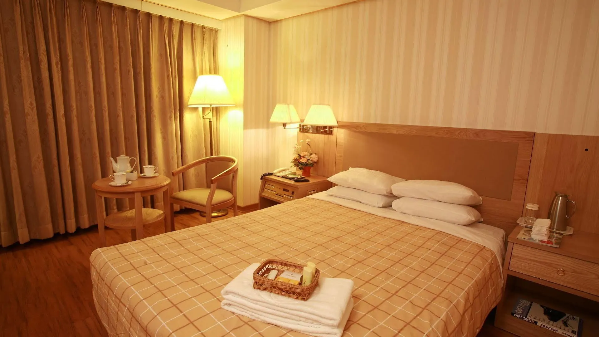Capital Hotel Seoul 4*,